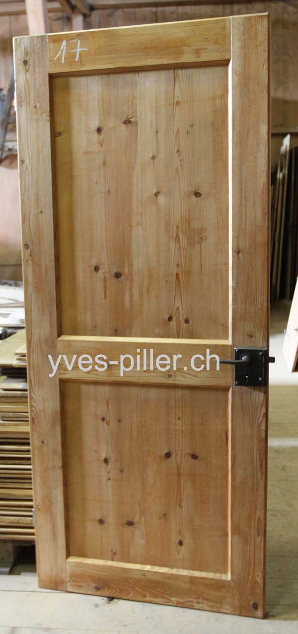 Porte vieux bois 17