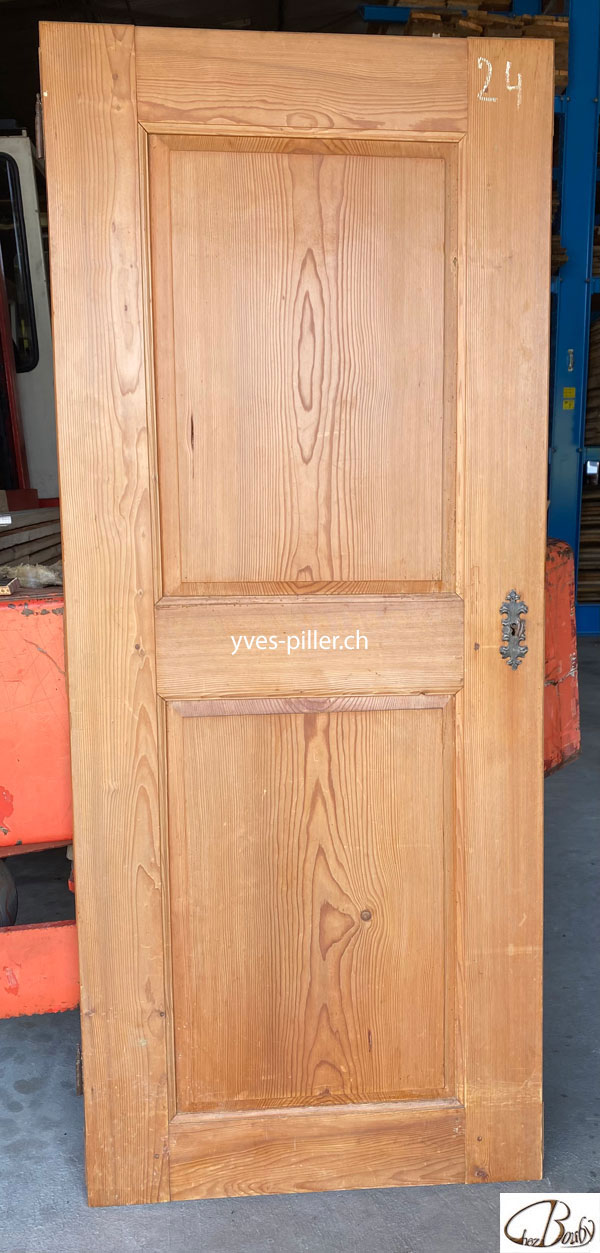 Porte vieux bois 24