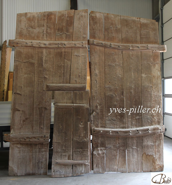 porta di fienile vecchio legno 1