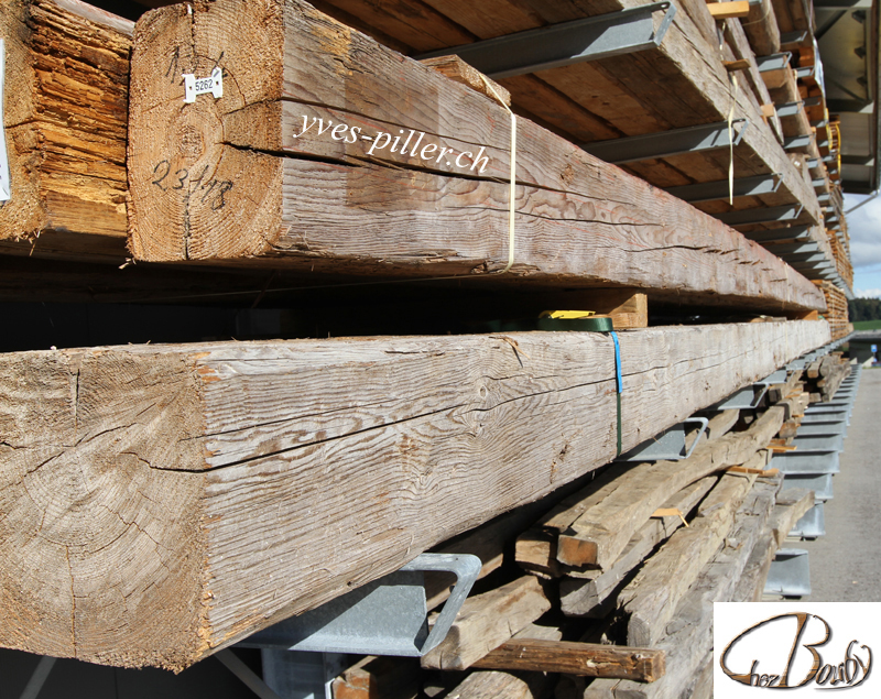 Poutres hache vieux bois 1