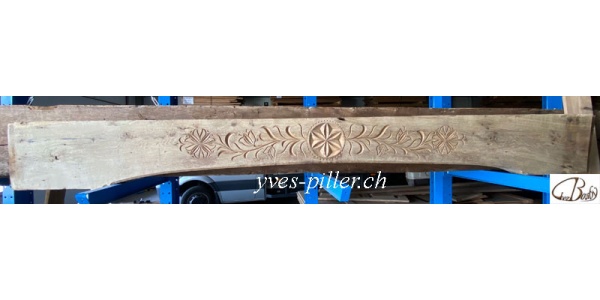 Poutre sculptée vieux bois