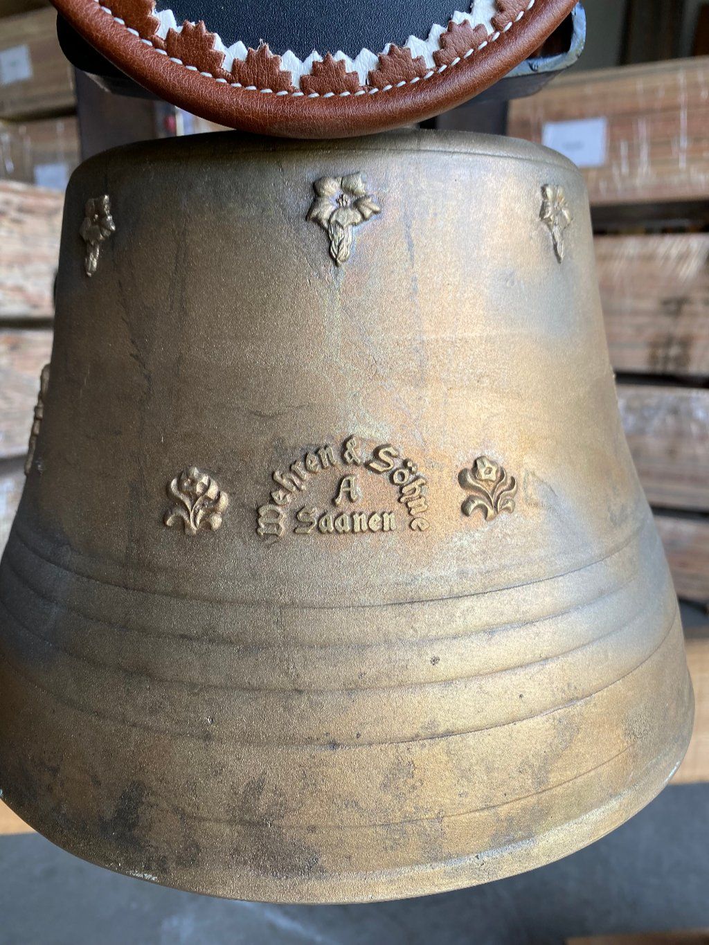 Wehren Saanen bell n° 12 detail – 1