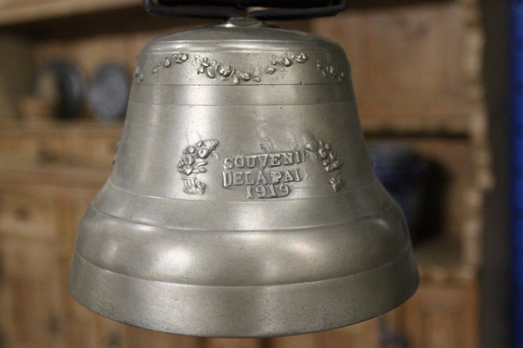 detail obertano la sarraz souvenir de la paix 1919 Ø 23 cm bell n°6